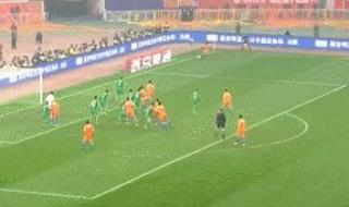 足协奖杯是什么材质的 超霸杯冠军奖牌是什么样子